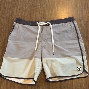 Vuori men’s size 36 board shorts